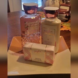 Bath& Body Works Gingham Gorgeous 3 piece Set, Body Wash, Body Lotion & Bar Soap